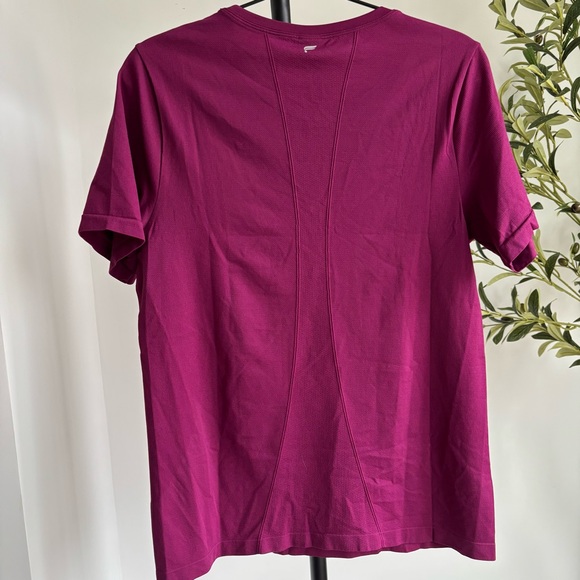 • NWT! [Fabletics] Short Sleeve • - Picture 7 of 10